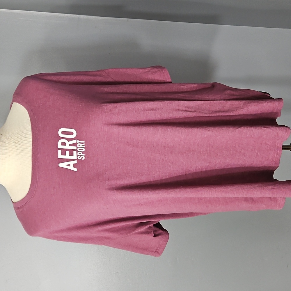 Aeropostale, wine, purple, 3X, Sport tee, short-sleeve, slits on each side.